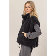 Load image into Gallery viewer, Clara Sherpa Vest