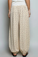 Load image into Gallery viewer, Sunday Meadow Joggers