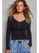 Load image into Gallery viewer, Honey Creek Henley (BLACK)