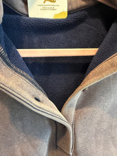 Load image into Gallery viewer, Maplewood Pullover (Midnight)
