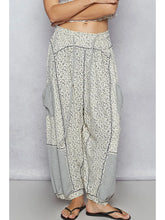 Load image into Gallery viewer, Lazy Daisy Pants (GREY)
