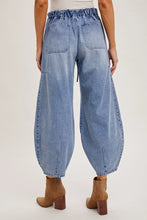 Load image into Gallery viewer, Denim Mid-Waist Barrel Jeans

