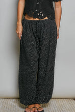 Load image into Gallery viewer, Sunday Meadow Joggers (BLACK)
